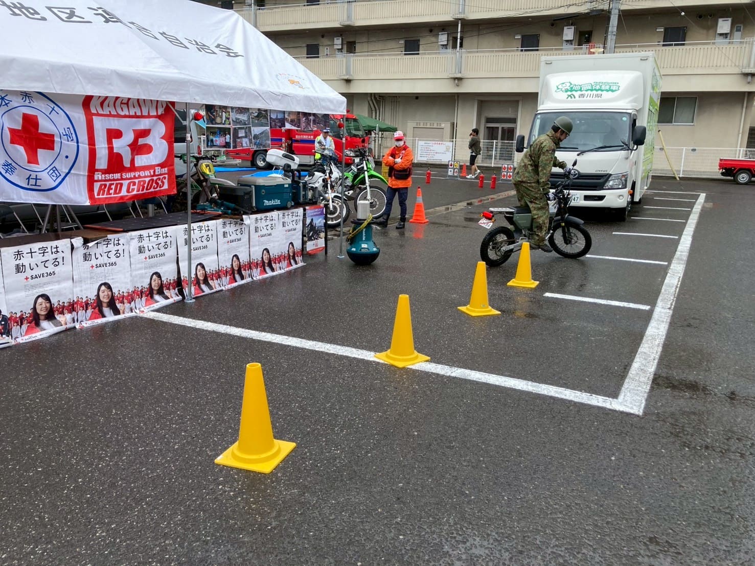 坂出東部小学校での防災フェスタの様子